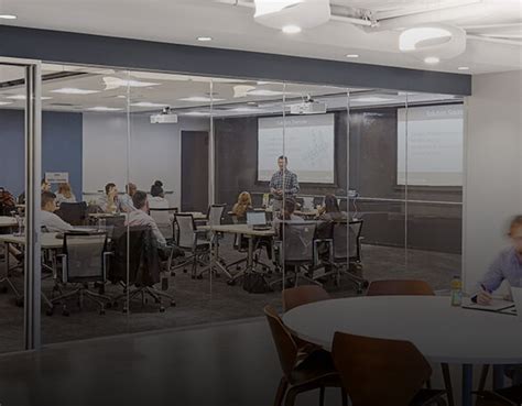 Nach einer Stellenanzeige in der Rubrik Needham Heights bei Encore - DE ...