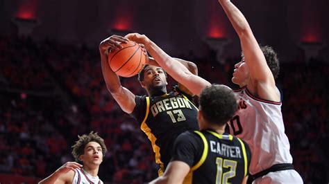 Illinois men dominate Oregon Ducks in Big Ten game