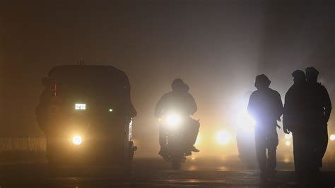 'Almost 0 Visibility': Commute Get Tough As Dense Fog Shrouds Delhi-NCR ...