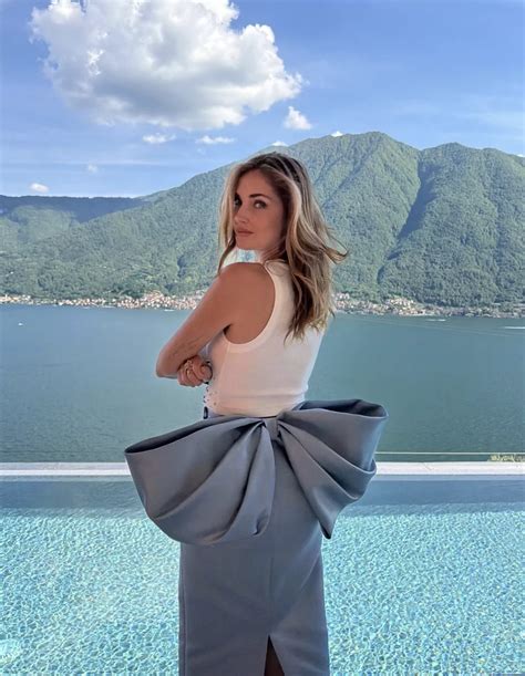 Chiara Ferragni e la prima foto con José Hernandez: amore social