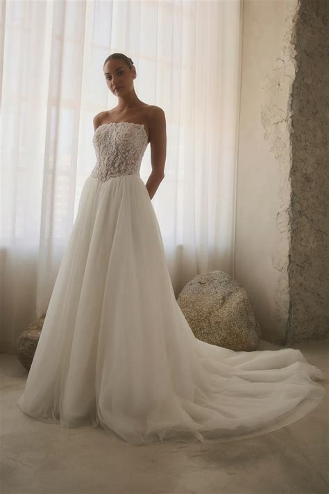 Simple Wedding Dresses | All Things Bridal