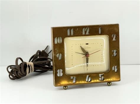 ⭐VTG TELECHRON- Gold Tone Square Cut-out-numerals Alarm Clock TH181 FOR ...