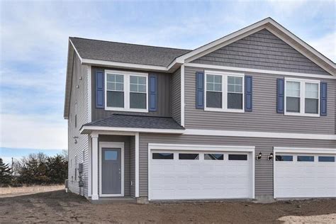 39729 Fallbrook Ave, North Branch, MN 55056 [Updated 1/7]