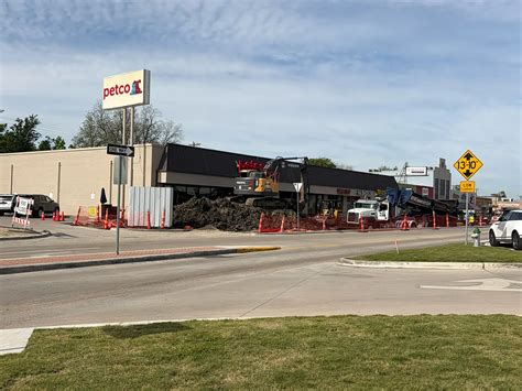 Miracle Mile Construction Causes Headaches for Local Businesses - People Newspapers