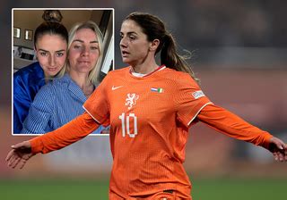 Openhartige Oranje Leeuwin (34) doet boekje open over zware periode ...