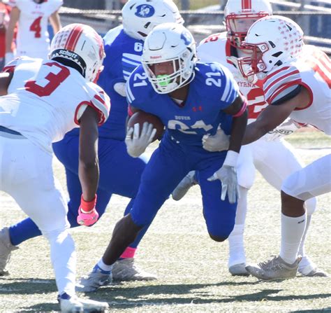 Delaware high school football: 76 seniors signed to play in college
