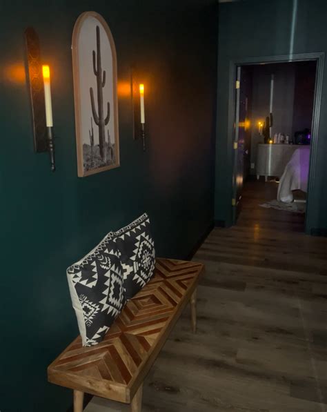 Package Handler Loading Trucks 的图像结果