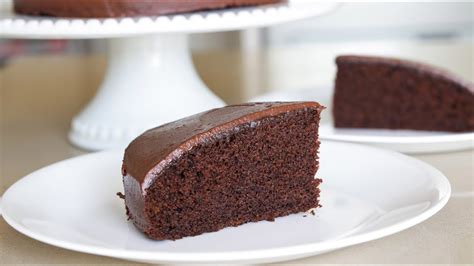 Vegan chocolate cake recipe but it tastes like a bakery dessert