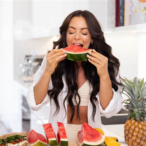 The 45+ Plant Challenge: What Happened When a Nutritionist Tested It H – IKU