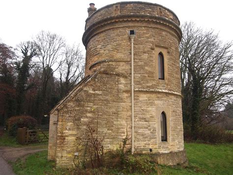 1 Bedroom Cottage in Cirencester - Dog Friendly Holiday Cottage in ...