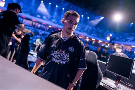 Gentle Mates Alpine Seikoo's rocket League settings