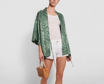 5 Ways To Dress Up your PJs To Look Stylish & Comfortable | magicpin blog