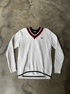 Fred Perry V-Neck Sweater, Men's Fashion, Coats, Jackets and Outerwear ...
