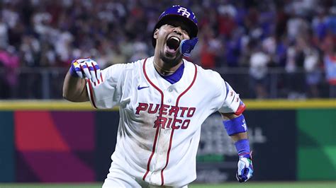Darell Hernaiz walk-off homer lifts Puerto Rico over Panama in WBC