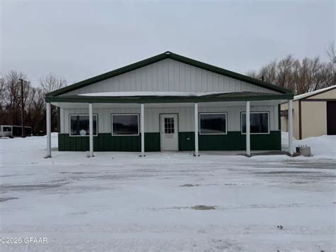 1006 Towner Ave, Larimore, ND 58251 [Updated 3/19]