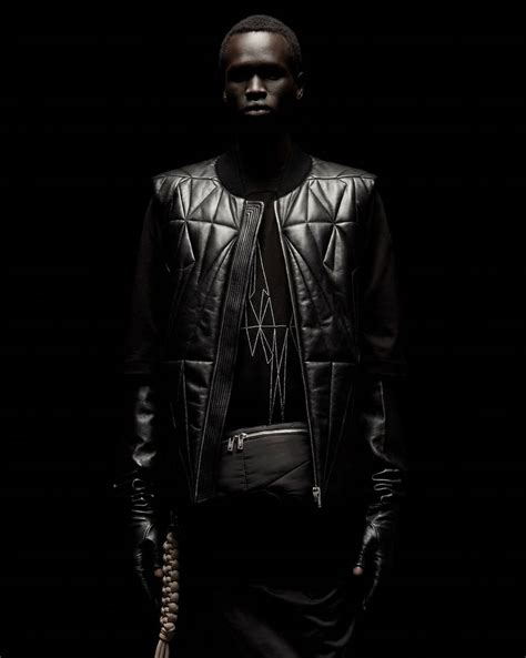 Revenues at Moncler rise 7% in fourth quarter on strong Asia, Americas ...