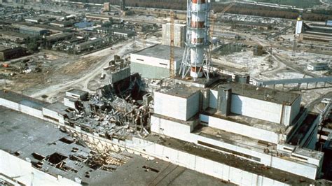 Ukraine issues 'second Chernobyl' warning as Putin plots catastrophic ...