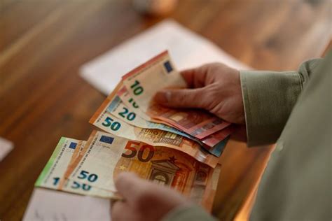 €2,000 social welfare payment for three key groups next month | Cork Beo