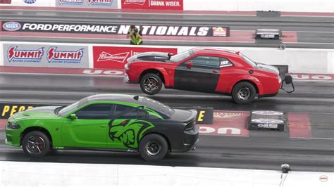 Dodge Challenger Widebody Drags Charger Hellcat: It's an Incredible Nine-Second Tie! - autoevolution
