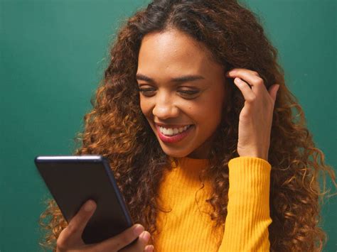 90 Best Rizz Lines That Make Flirting Seem Effortless - Parade