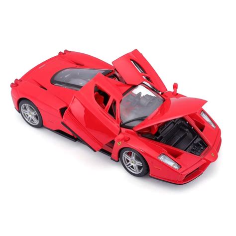 Bburago: Enzo Ferrari - Red With Acrylic Case 1:24 – Krazy Caterpillar