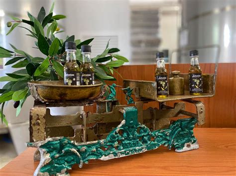 Antoniou Family Olive Oil Glossa - Skopelos.com