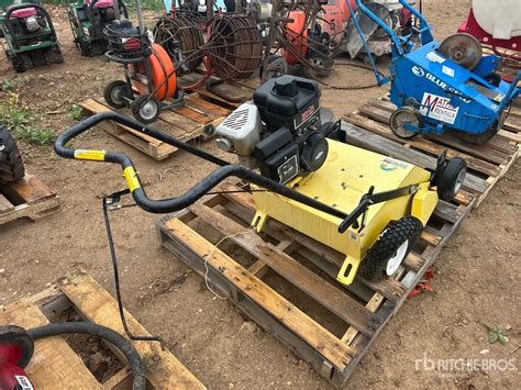 Source One DT220 20 In. Aerator (Inoperable) | Ritchie Bros. Auctioneers