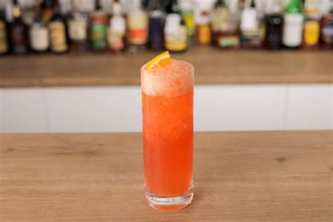 Garibaldi Cocktailrezept - Make Me a Cocktail