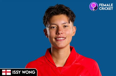 Who is Issy Wong | Bio | Stats | England Player - Female Cricket