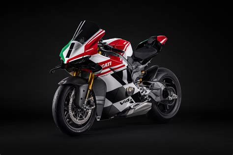 Ducati Panigale V4 Tricolore Is How a 216-HP Italian Flag on Wheels ...