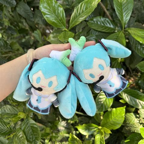 Hatsune Miku Fufu Retract Keychain