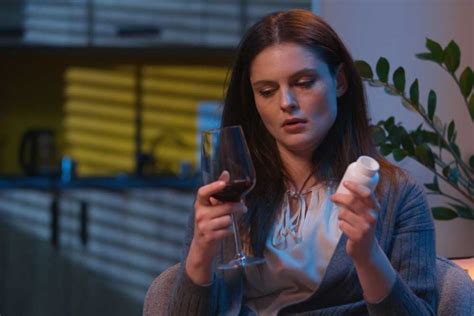 Mixing Vyvanse and Alcohol: What to Know | Resurgence Riverside