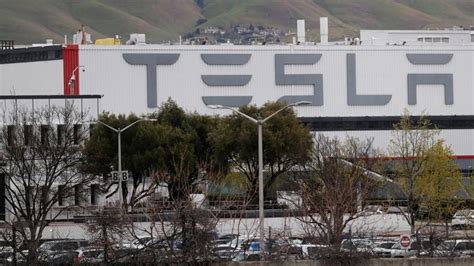 Tesla agrees to mediation that could resolve US agency's racism lawsuit ...