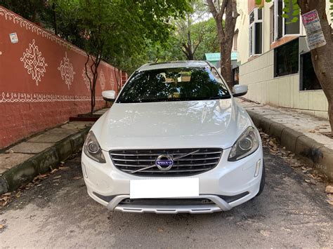 Buy Used Volvo XC60 D4 Momentum of 2017 model @ 10,00,000 INR in ...