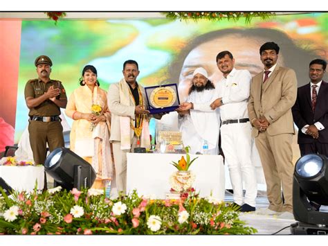 YBHG. Datuk Dr. Ravee Conferred with "Excellency in Wellness Award" at ...