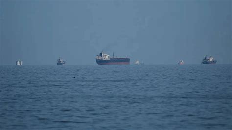 Middle East crisis: UK allows US to use military bases to attack ...