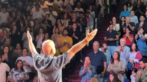 Anupam Kher's triumph against all odds, performing play in pain