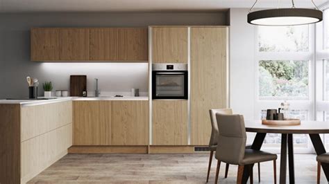 Greenwich Natural Oak Handleless Kitchen | Fitted Kitchens | Howdens
