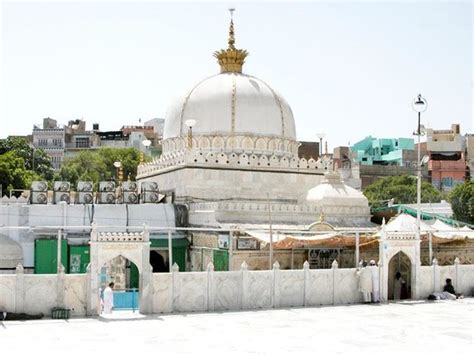 The most famous dargah in India - Reviews, Photos - Khwaja Gharib Nawaz ...