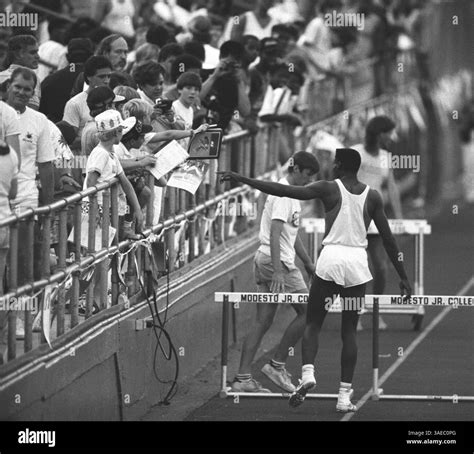 5 25 time Black and White Stock Photos & Images - Alamy