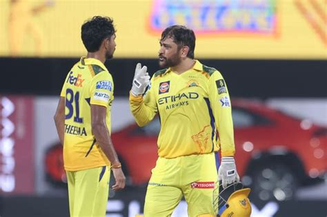 “Majority of your players are not doing well” - MS Dhoni’s scathing ...