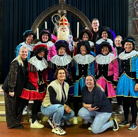 Sinterklaas - Vol verwachting klopt ons hart! Nog 2 nachtjes slapen en ...