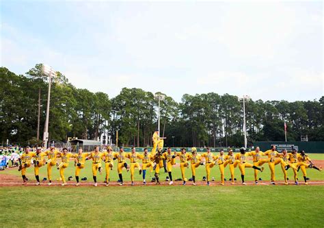 US Women’s Baseball Star Kelsie Whitmore Debuts With The Savannah Bananas