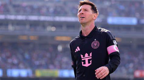 VIDEO: Lionel Messi scores 71st free-kick of his career to overtake ...