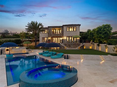 9 Pelican Crest Dr Off-Campus Housing, Newport Beach, CA