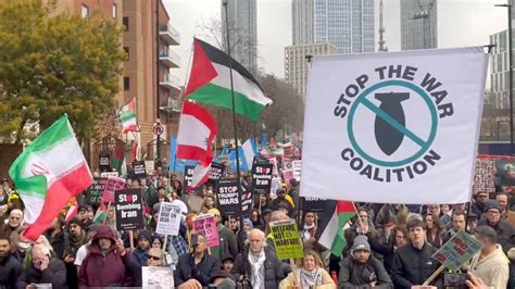 More than 50,000 march in London against US-Israeli attack on Iran ...