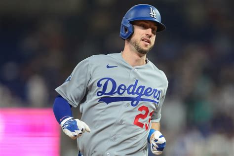 Kyle Tucker's slam carries Dodgers past Marlins for 8th straight win ...