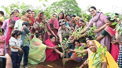 CRPF Marks 88th Raising Day In Neemuch With 8,888 Saplings, Women's ...