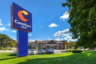 Book Comfort Inn Hotels in Burlington, ON - Choice Hotels