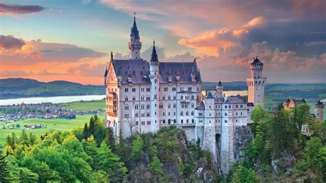 30 Most Beautiful Castles in Europe You Can Visit in 2026
